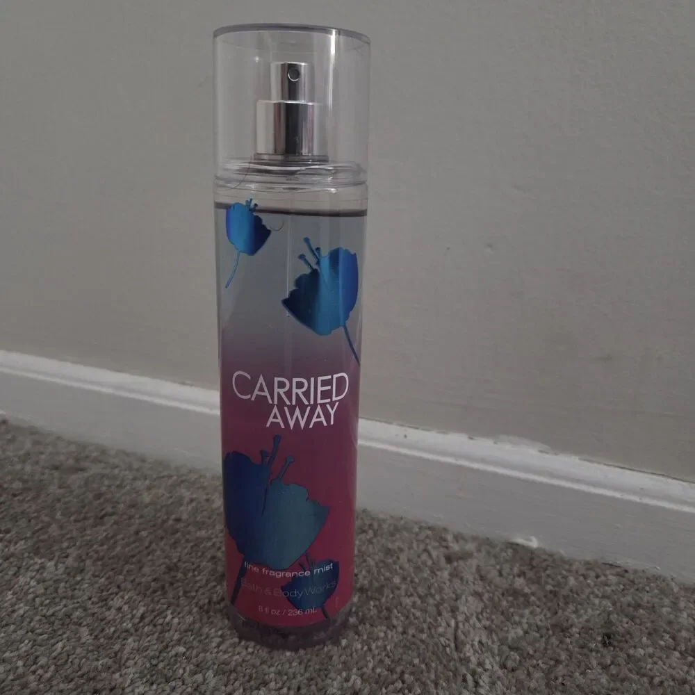 Bath & Body Works CARRIED AWAY Fine Fragrance Mist Body Spray 8 oz New - Picture 2 of 8